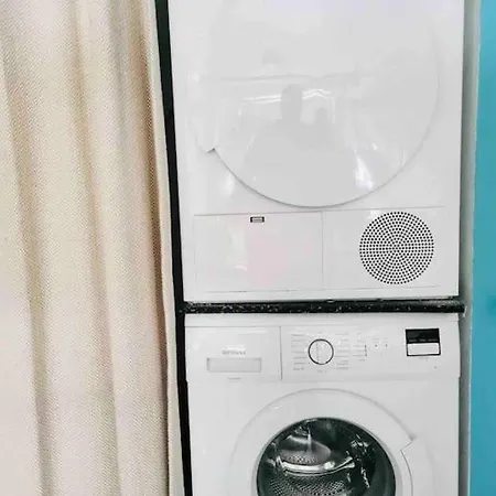 Apartment Large 2 Bedrooms House With Parking-bon75